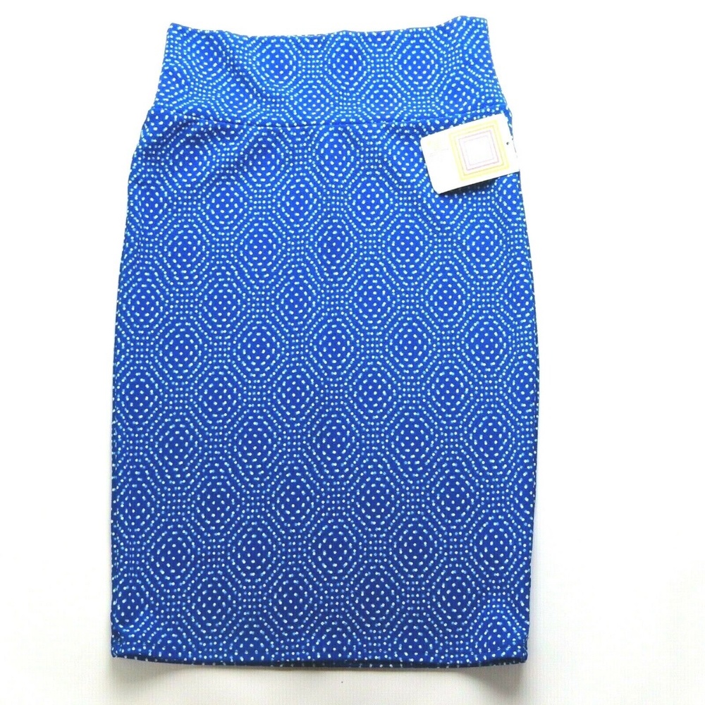 NWT- LULAROE Cassie Blue with dots Skirt